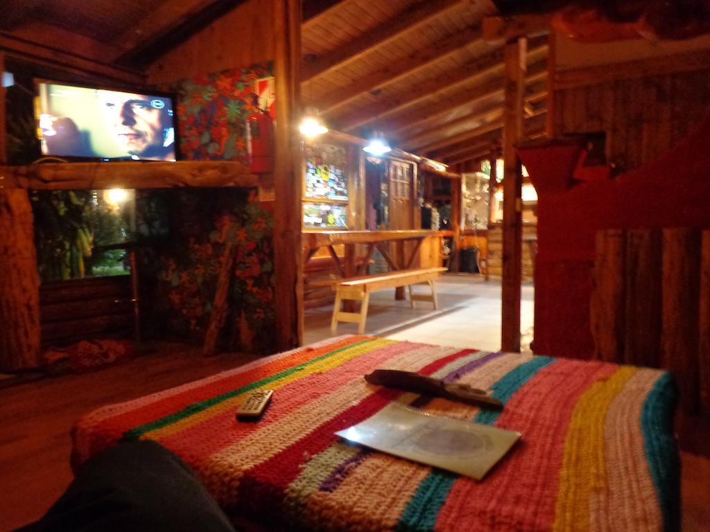 Wood House Hostel San Carlos de Bariloche Bagian luar foto
