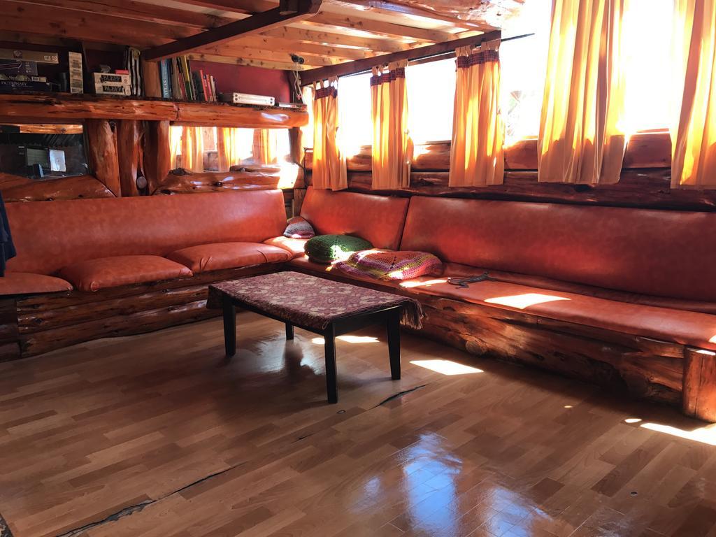 Wood House Hostel San Carlos de Bariloche Bagian luar foto