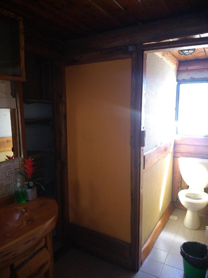 Wood House Hostel San Carlos de Bariloche Bagian luar foto