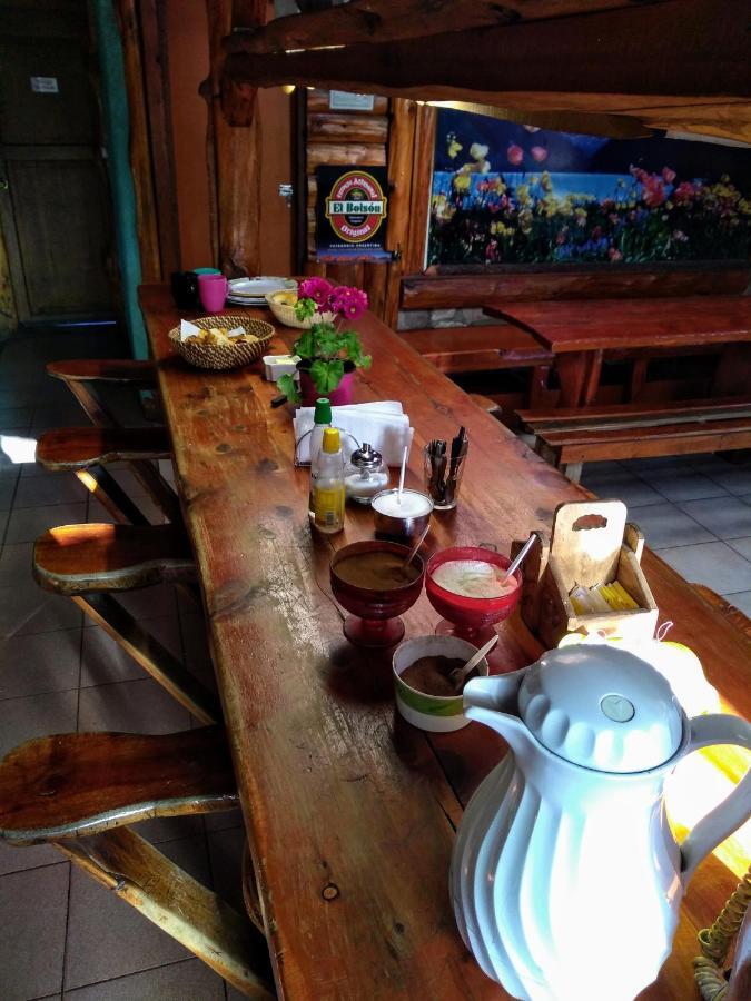 Wood House Hostel San Carlos de Bariloche Bagian luar foto