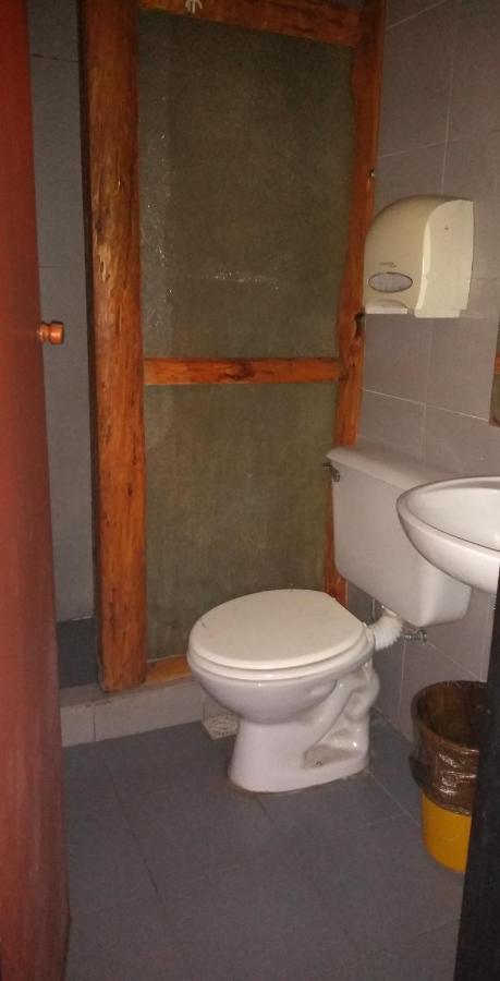 Wood House Hostel San Carlos de Bariloche Bagian luar foto