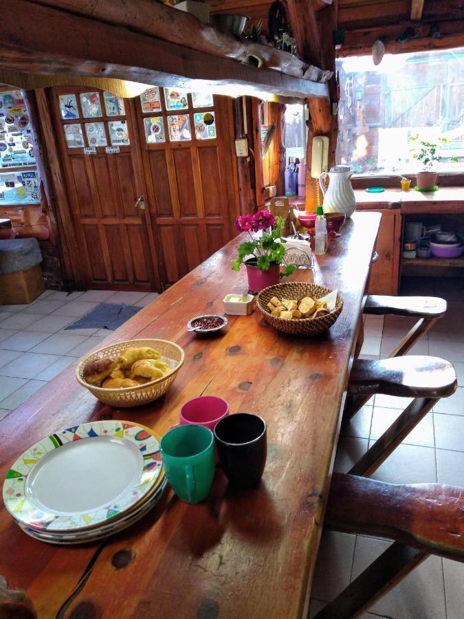 Wood House Hostel San Carlos de Bariloche Bagian luar foto